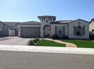 9233 W Robin Ln, Peoria, AZ 85383