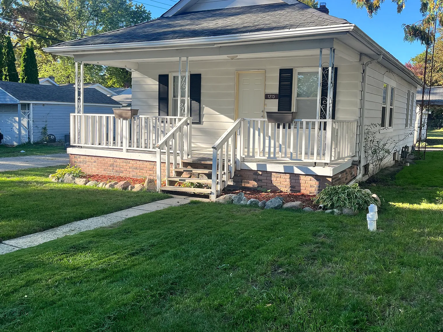 2 bed, 880 sqft, $1,450 — Photo 1