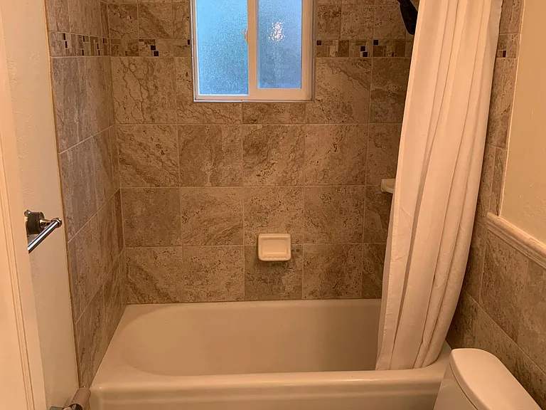 505 Coloma St — Photo 2