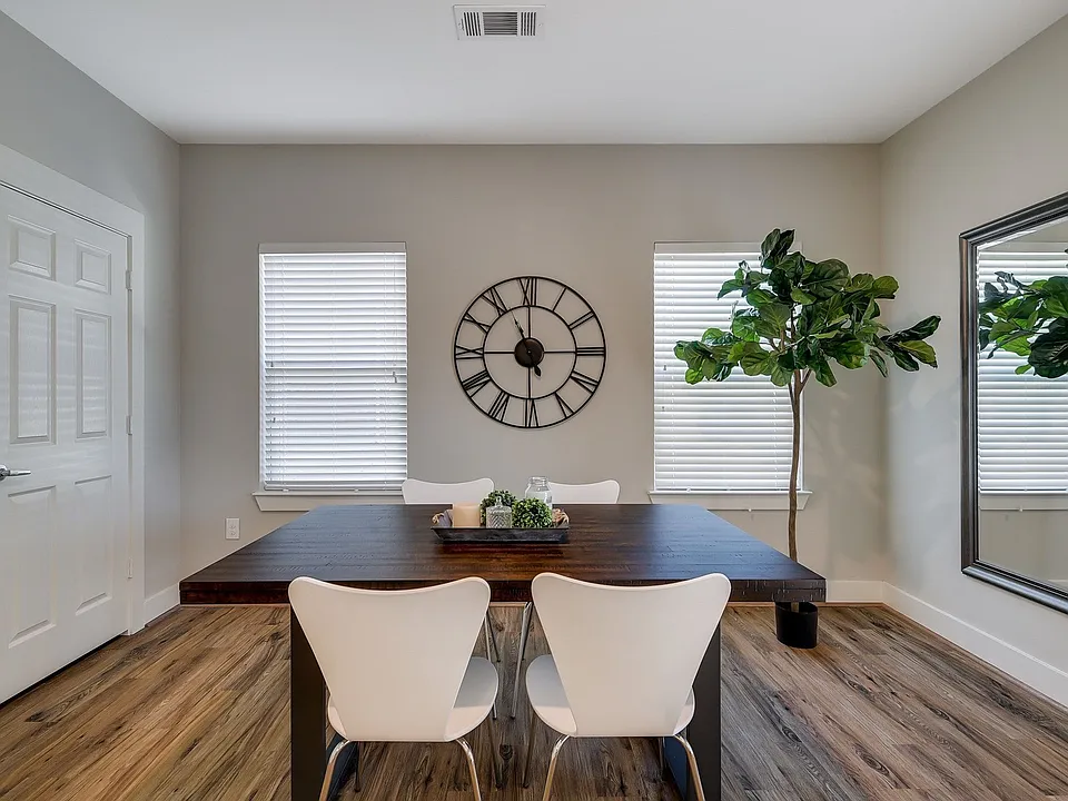 Regal Parc apartments community photo