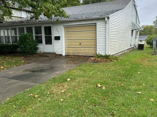 555 S Lyon Ave, Marshall, MO 65340