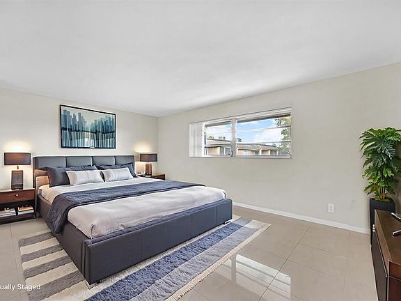 4th image of 5900 NW 17th Pl APT 215