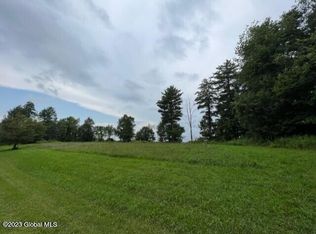 6 Dayspring Ln, Stillwater, NY 12170