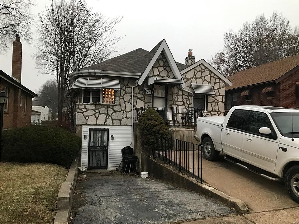 1st image of 3211 Gary Dr