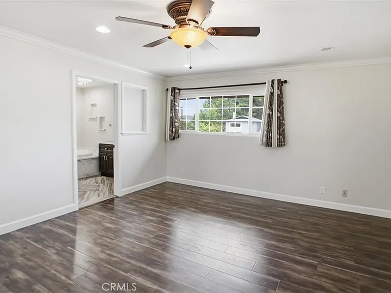 334 W Avenida De Las Flores — Photo 14