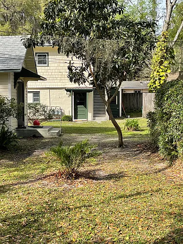 730 NE 10th Ave Photo 1