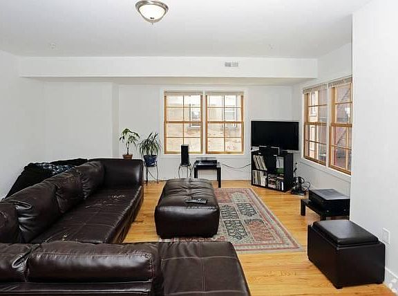 2nd image of 78 Palisade Ave