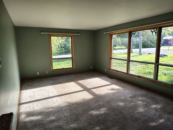5th image of 2329 W 3100n Rd