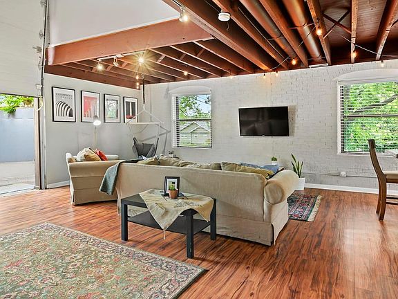 4th image of 1216 E Armour Blvd