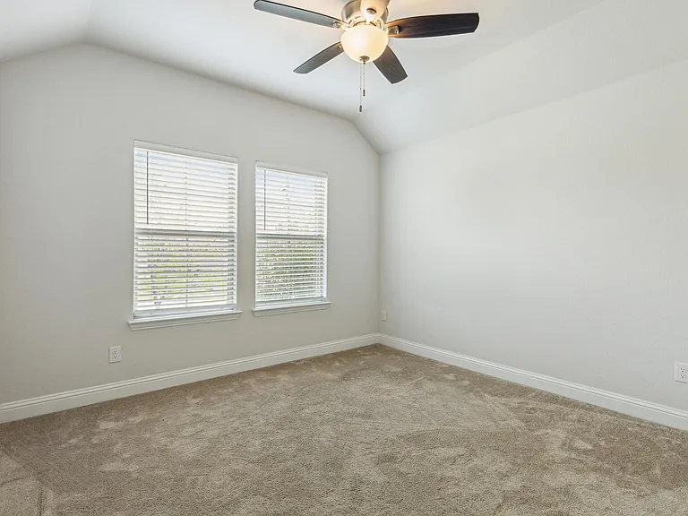 223 Headwater Dr — Photo 7