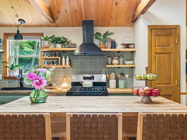 144 Weymouth Road, New Gloucester, ME 04260