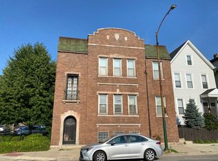2816 N Ashland Ave, Chicago, IL 60657
