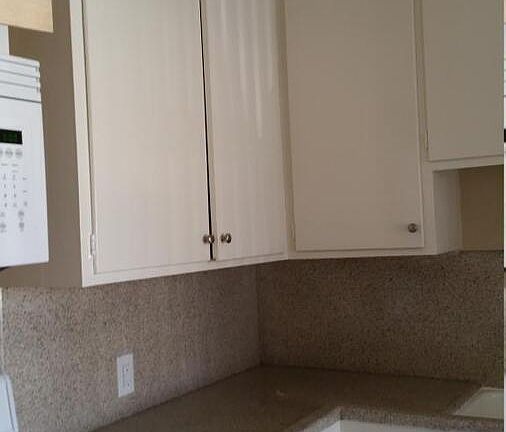 5th image of 254 Covina Ave