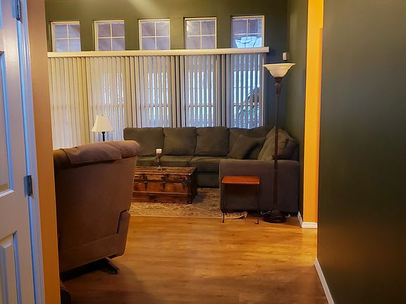 Livingroom from entry 