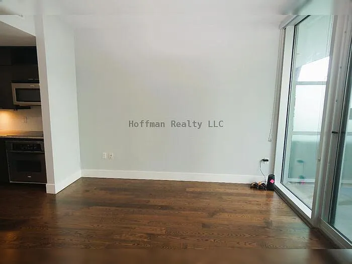 111 N 12th St #1320 — Photo 7