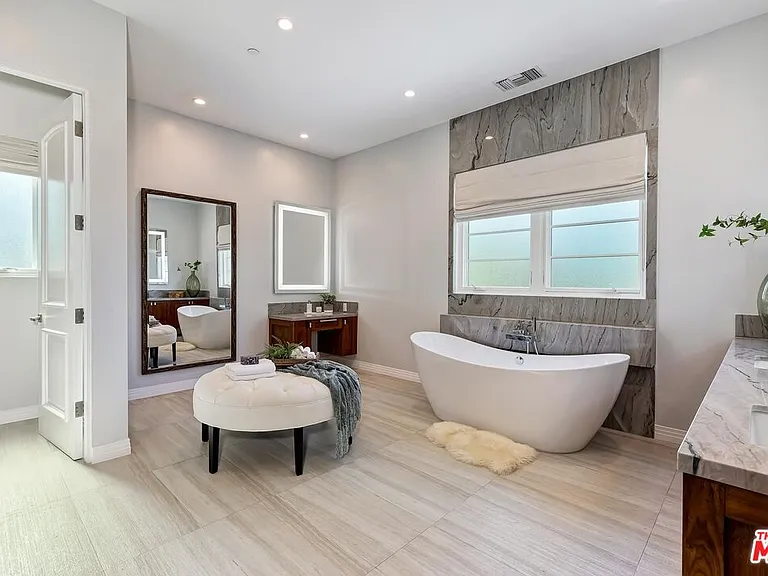9767 Monte Mar Dr — Photo 39