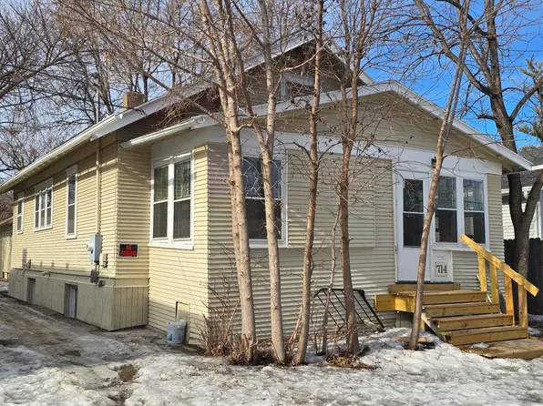 714 Oak St N, Fargo, ND 58102