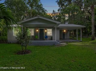 19445 Wildwood Dr, Brooksville, FL 34601