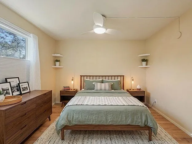 1439 NW Juniper St #6 — Photo 4