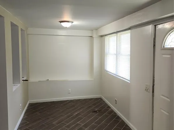 8972 Edna St, Saint Louis, MO 63147