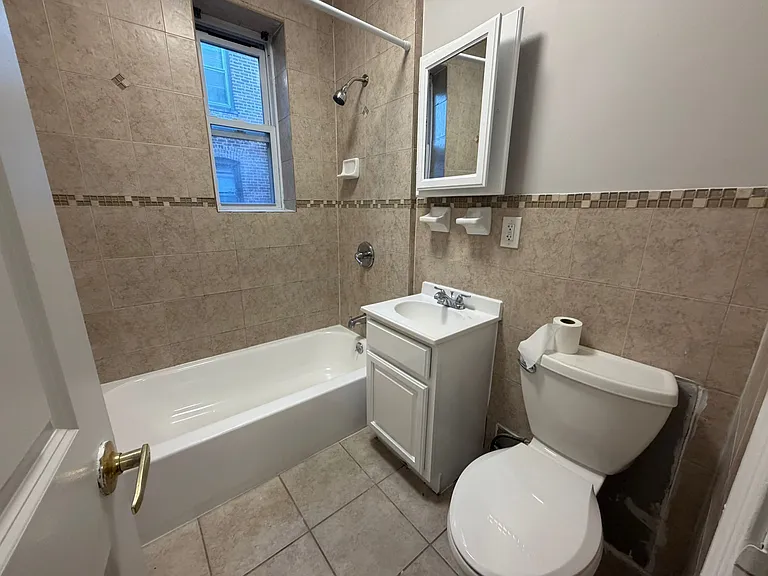 501 Baldwin Ave #31E — Photo 12