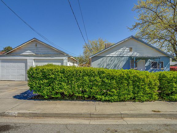 2nd image of 1355 Burgess St