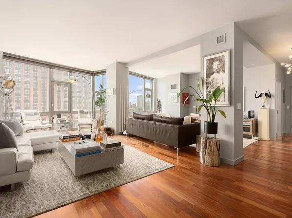 100 Jay St APT 20H, Brooklyn, NY 11201