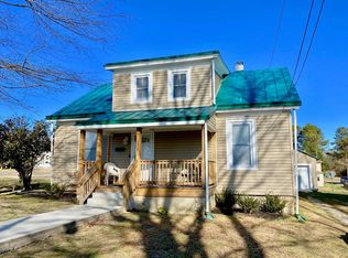 207 Park Ave, Crewe, VA 23930