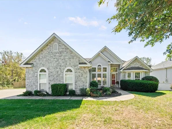 15605 Meadow Ct, Platte City, MO 64079
