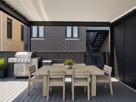 4th image of 1366 W Walton St #1E