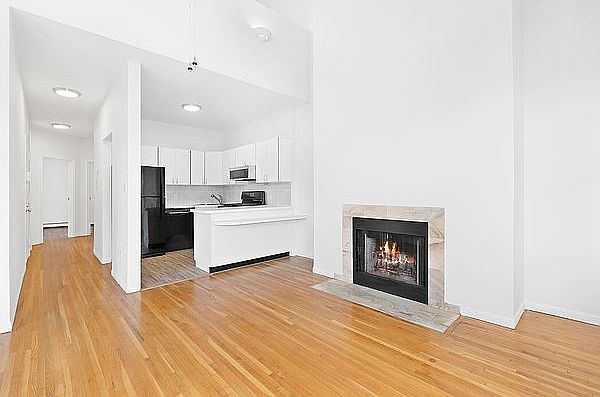 1st image of 163 Greene Ave #3