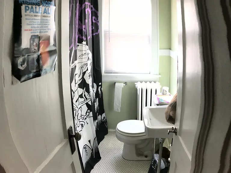 1905 E 38th St #1 — Photo 12