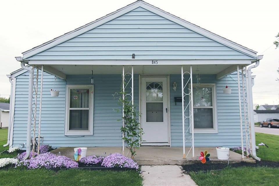 1st image of 845 Wilson Ave
