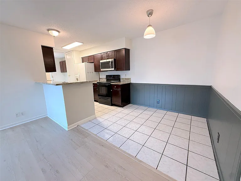 9900 Hundred Oaks Cir #A — Photo 7