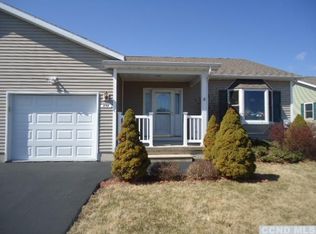 251 Skyview Dr, Greenville, NY 12083
