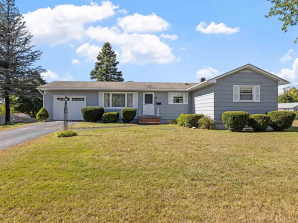 1 Renarl Avenue, Pembroke, NH 03275