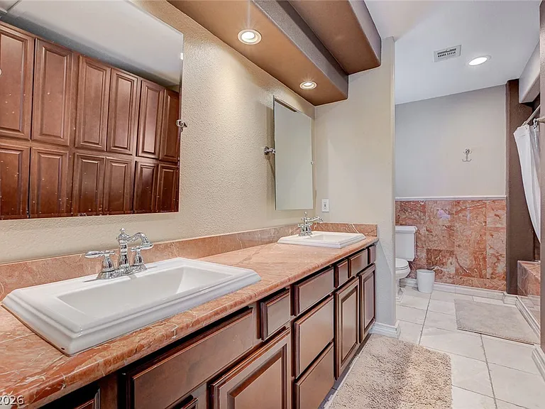 3880 Leisure Ln — Photo 12