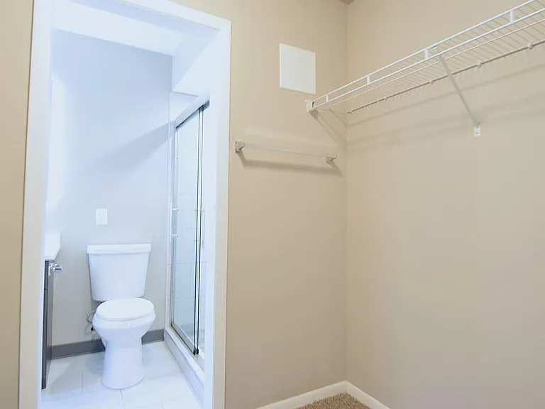 Woodland Reserve Apartments — Photo 81