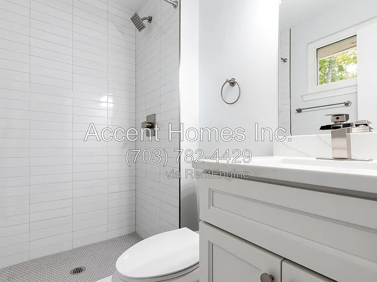 8613 Kenilworth Dr — Photo 26