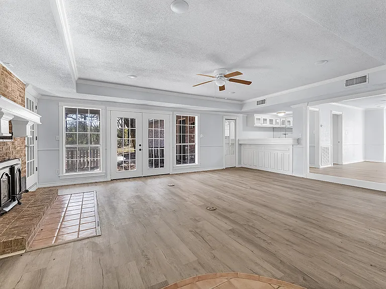 2607 Lonnie Ln — Photo 35