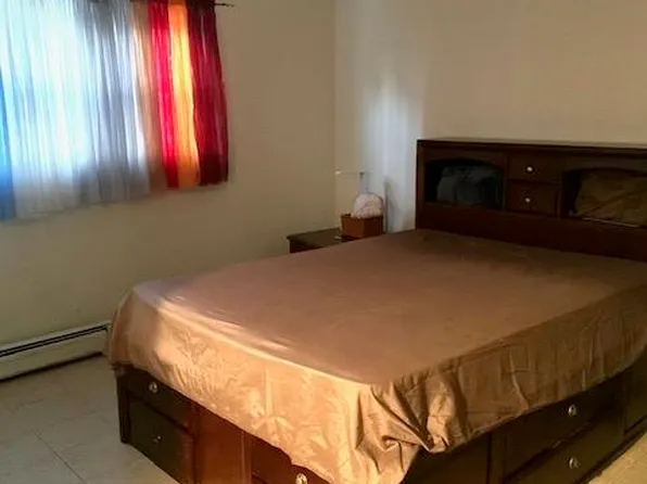 419 3rd Street image 17 of 19