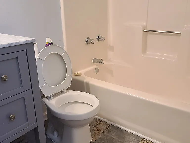 709 Redwood Park — Photo 18