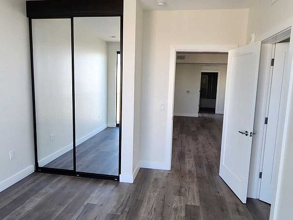 4th image of 5232 Willowcrest Ave #3