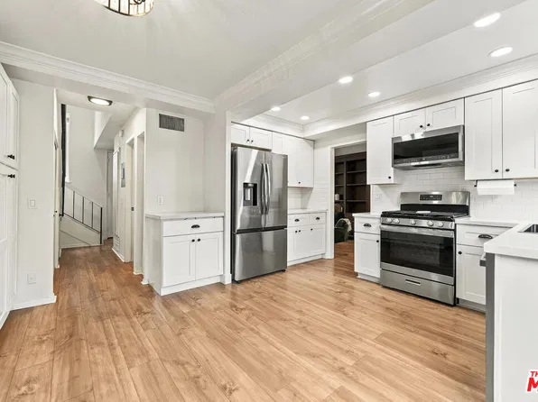 5658 Etiwanda Ave Unit 7, Tarzana, CA 91356