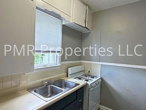 2nd image of 116 N 13th St APT 4