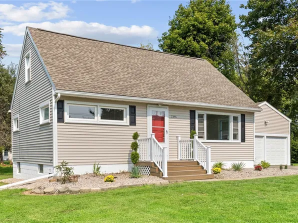 2348 Westside Dr, Rochester, NY 14624