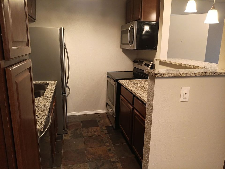 1st image of 1601 Pennsylvania St NE #Z-3