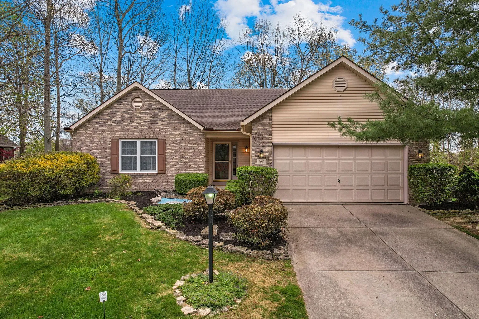 160 Shawnee Loop N photo 1