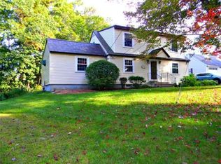 43 Sylvan Rd, Lancaster, MA 01523