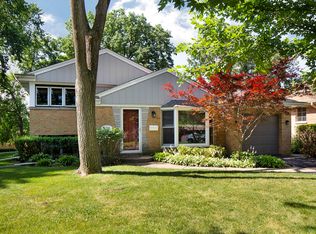 1723 Marcee Ln, Northbrook, IL 60062